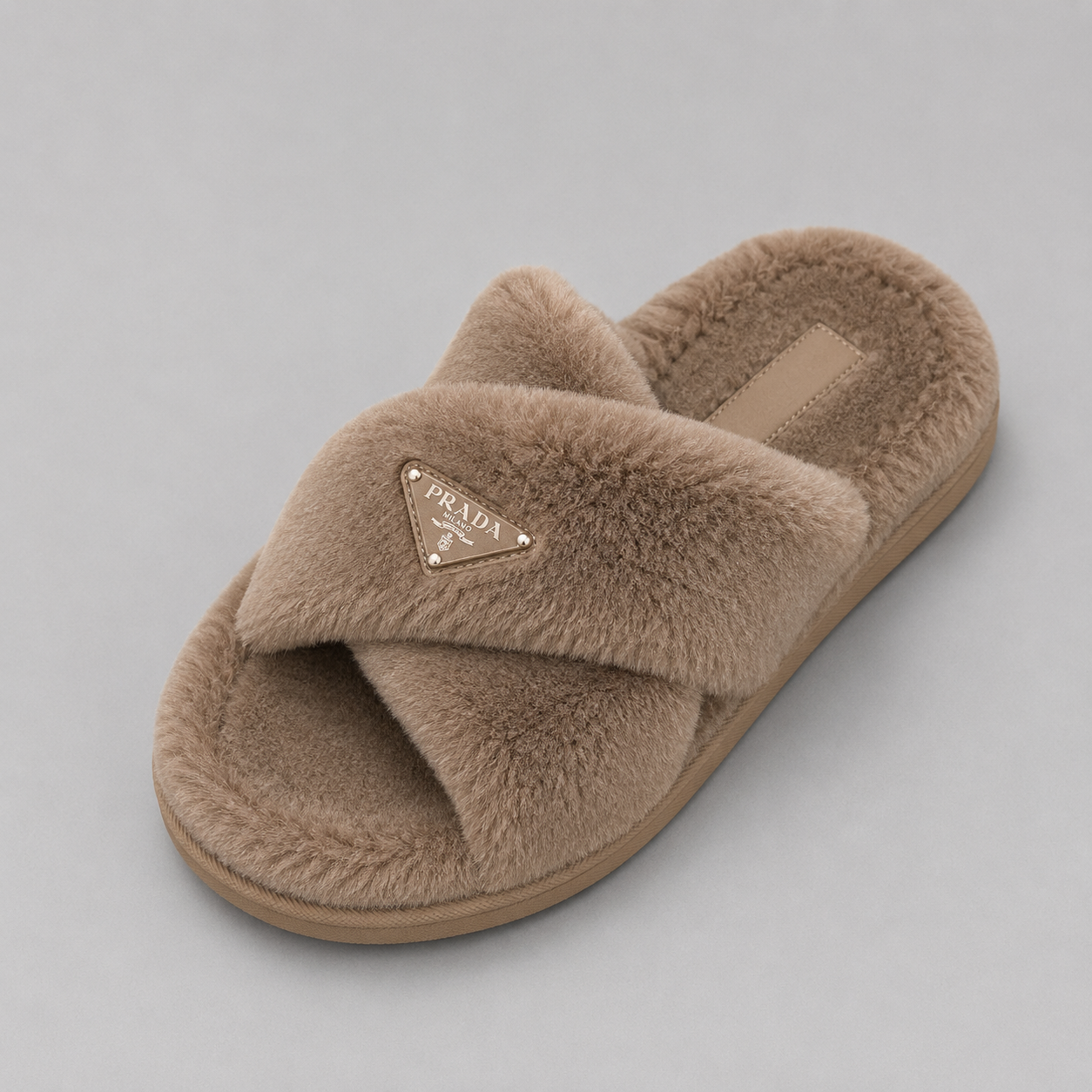 Pantoufles Femme Fourrées – Brides Croisées & Confort