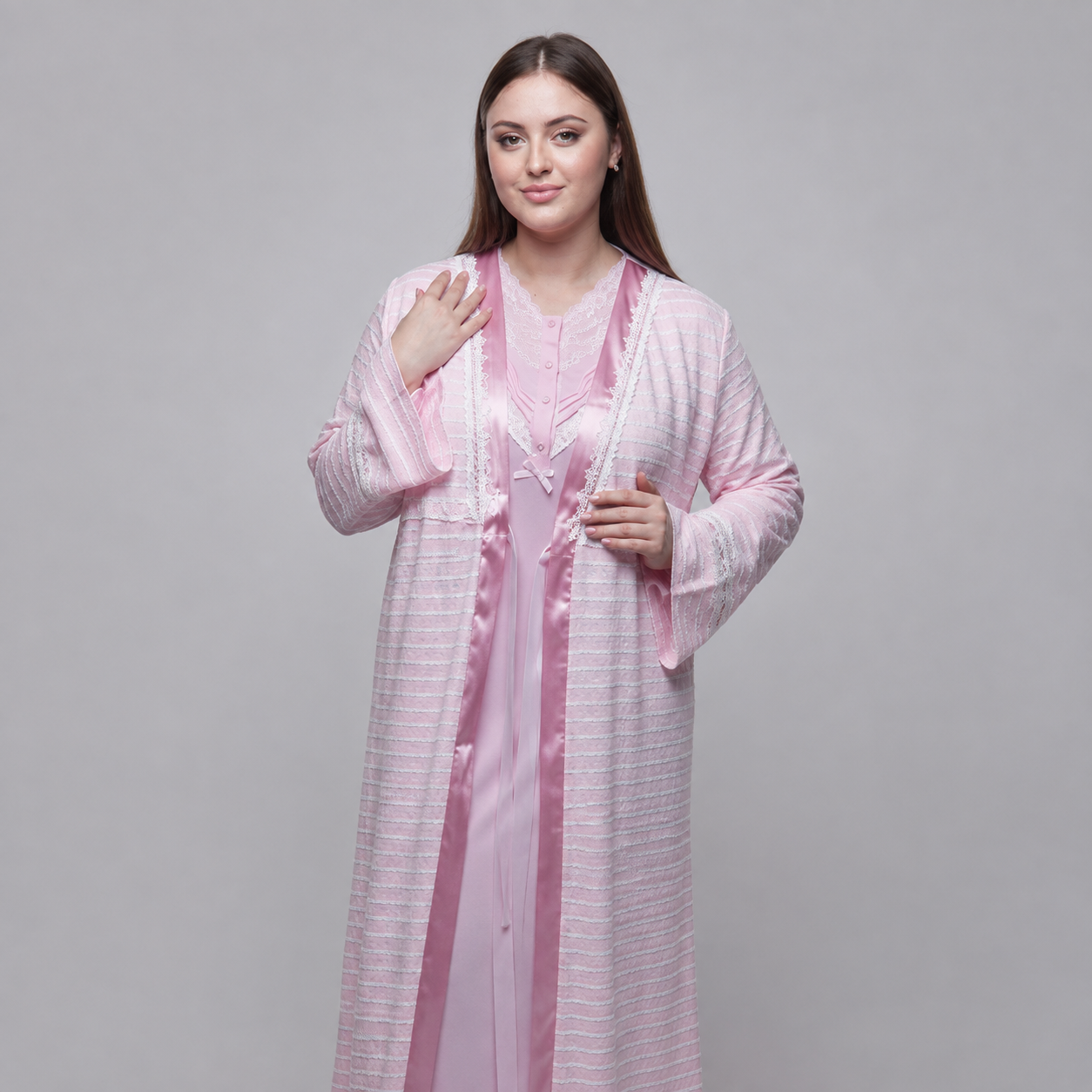 Ensemble de Nuit 2 Pièces Rosa – Peignoir Long & Dentelle